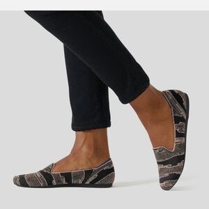 Rothy’s The Loafer Black & Gold Shimmer Size 8.5